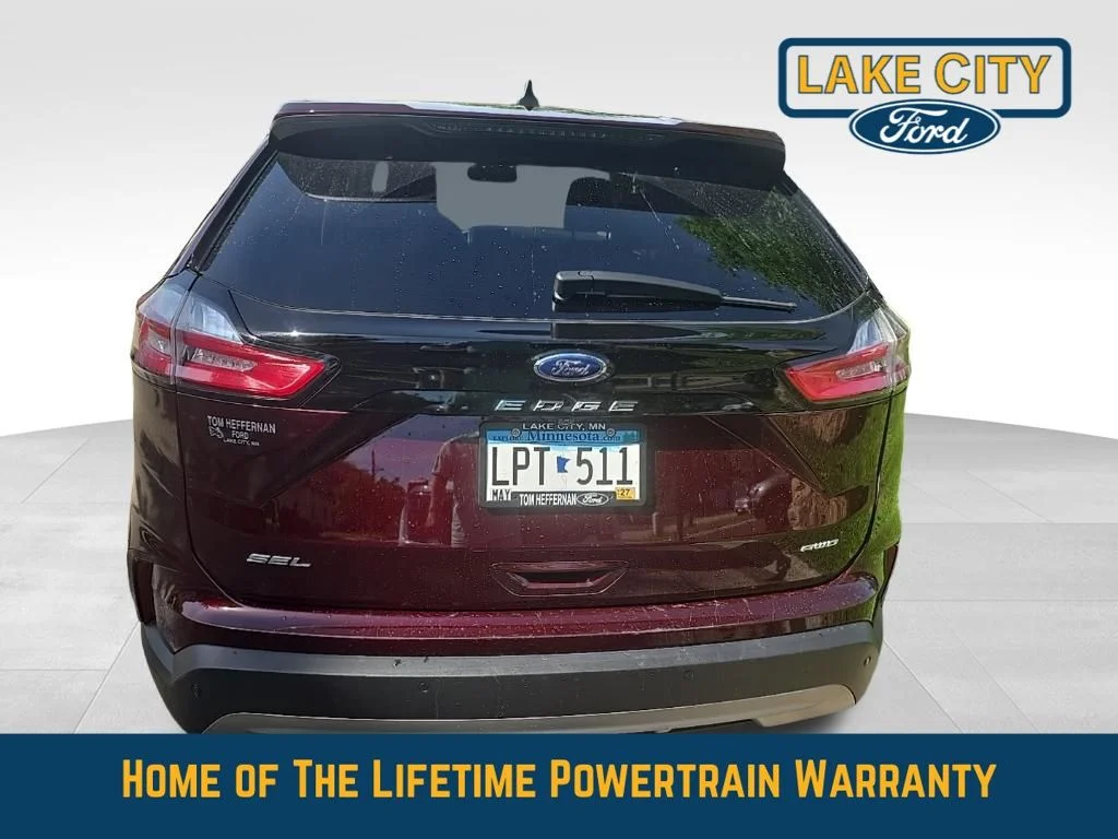 Used 2022 Burgundy Velvet Metallic Tinted Clearcoat Ford SEL image 4