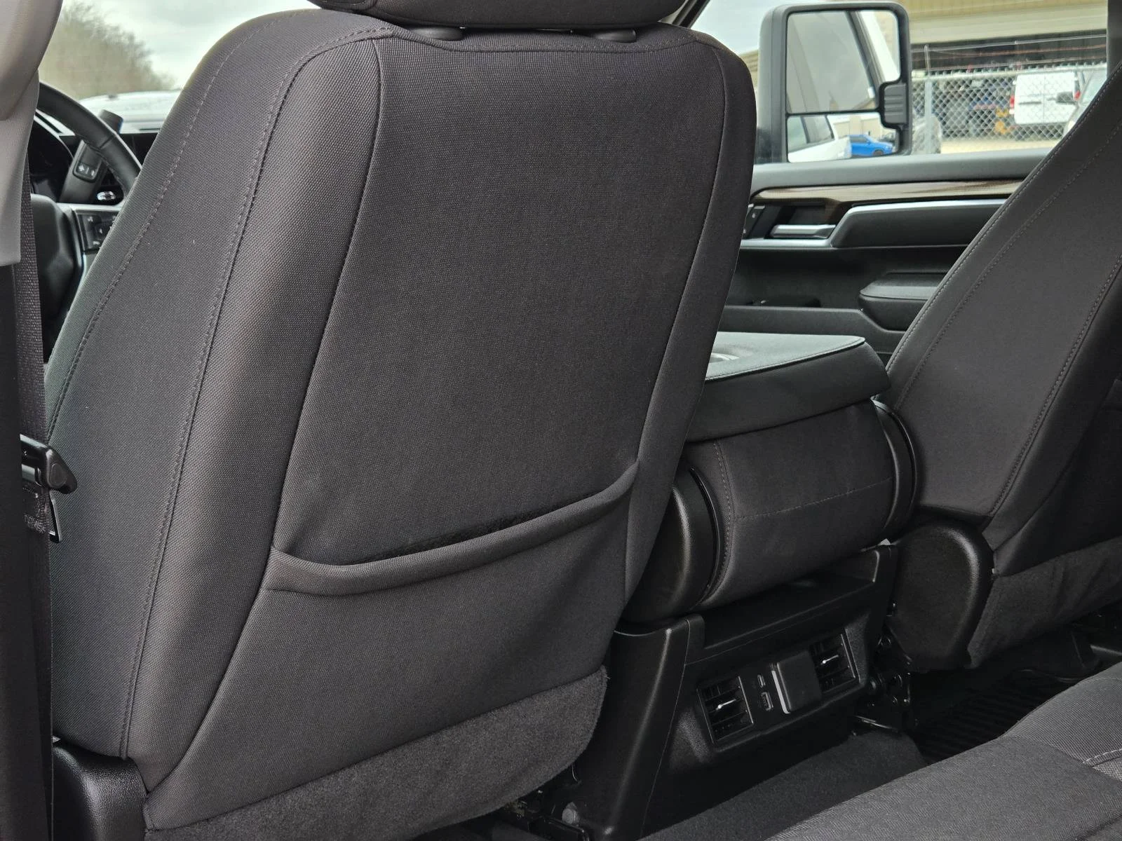 Used 2025 Summit White Chevrolet LT image 21