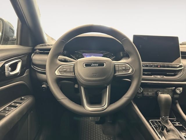 New 2026 Fathom Blue Pearl Coat Jeep Latitude image 12