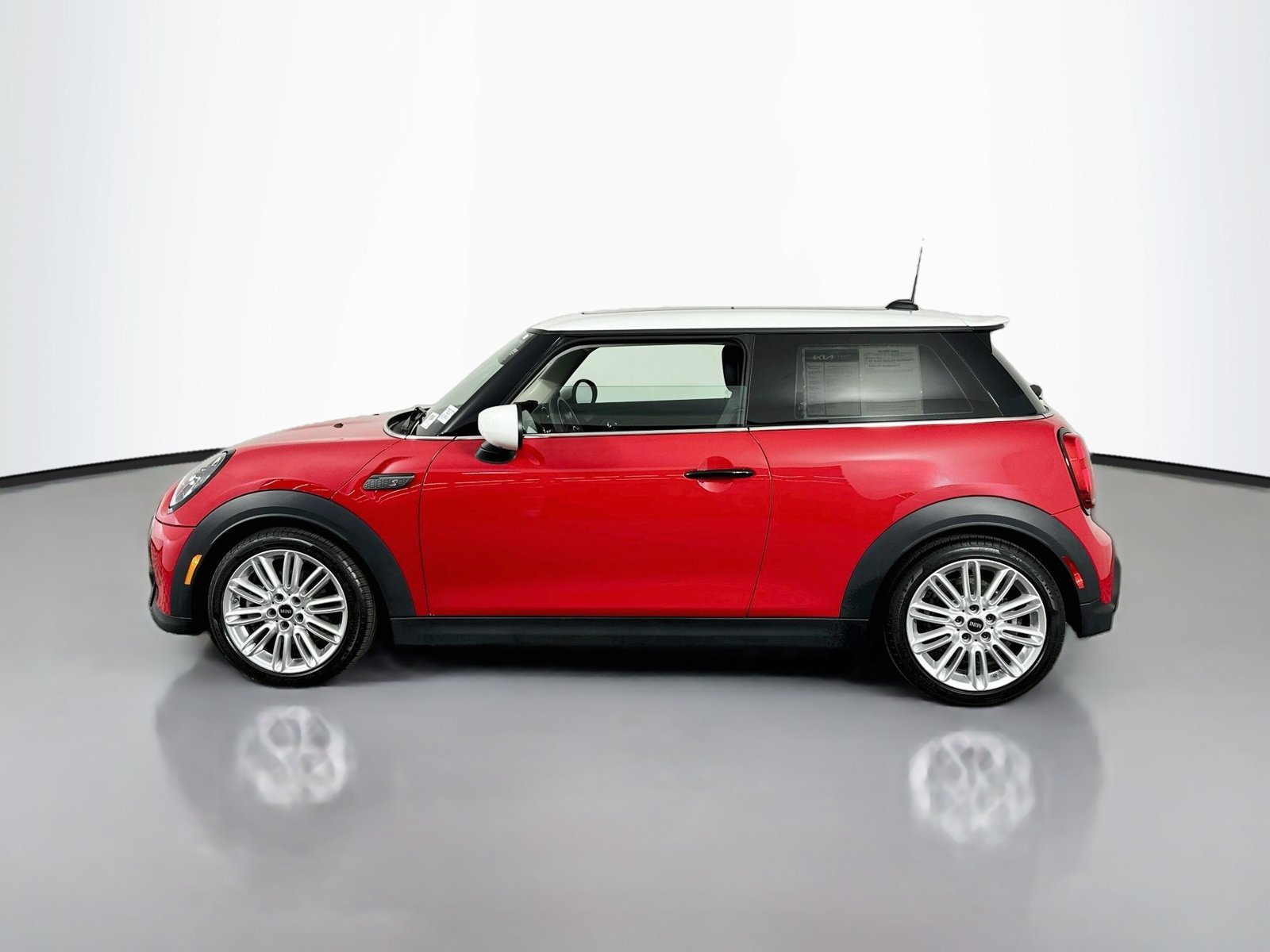 Used 2023 Chili Red MINI  image 4