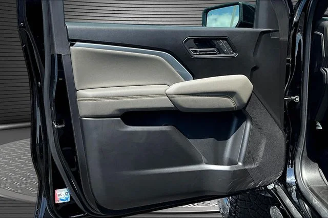 Used 2025 Black Chevrolet ZR2 image 20