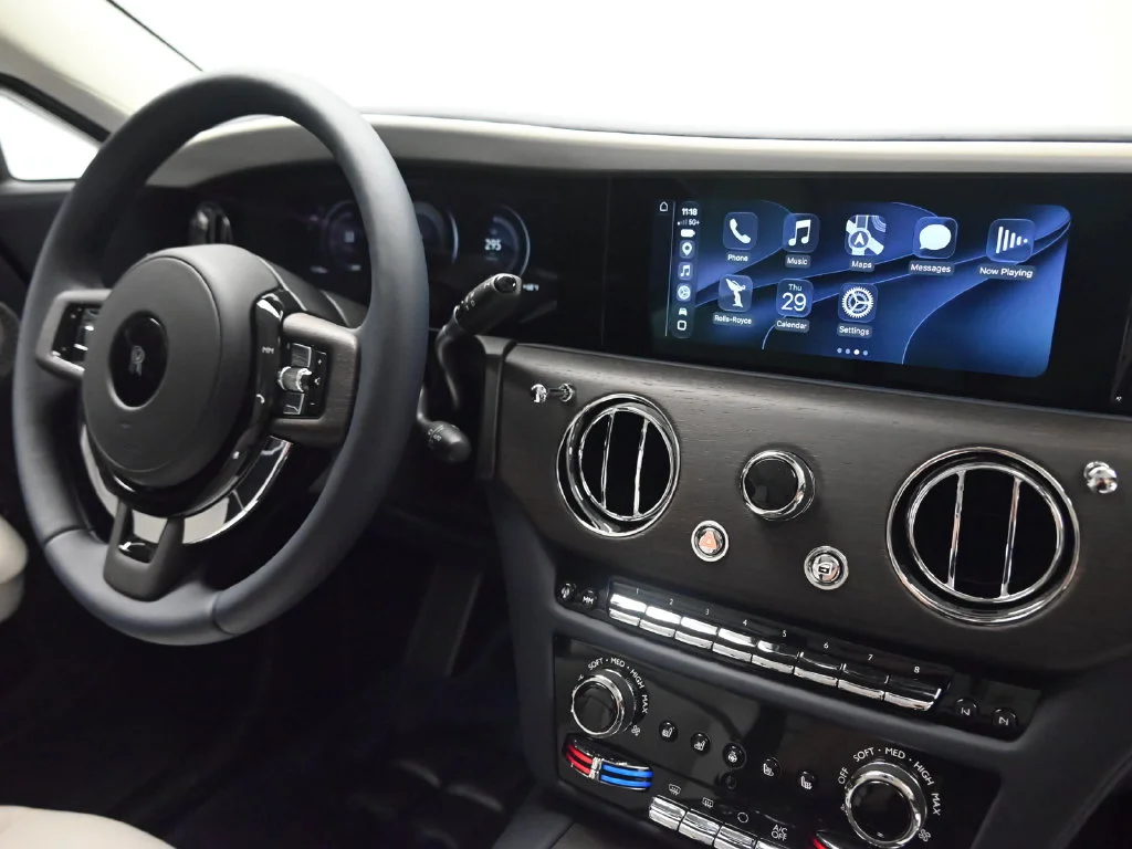 New 2027 Midnight Sapphire Rolls-Royce  image 25