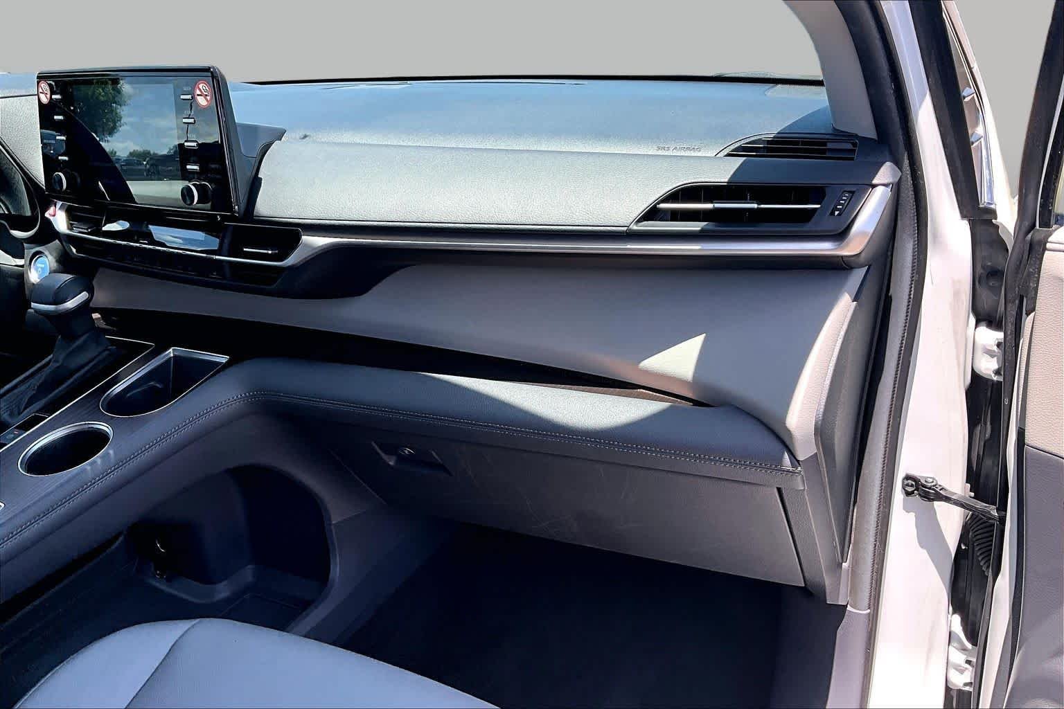 Used 2024 Wind Chill Pearl Toyota XLE image 19