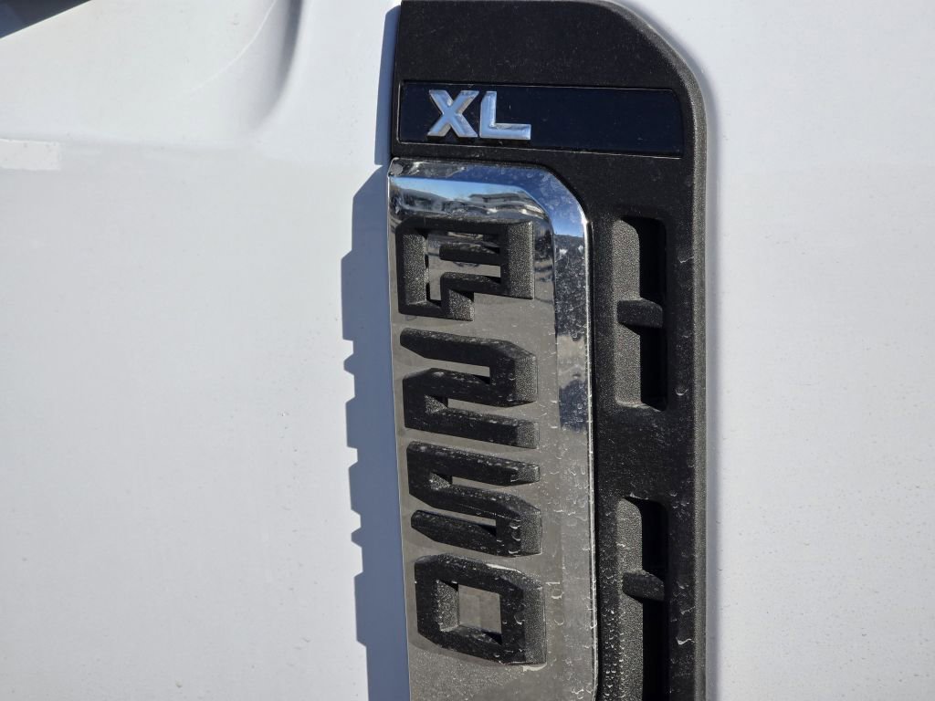 New 2026 Oxford White Ford XL image 26