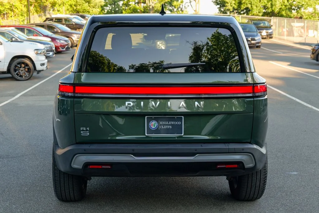 Used 2025 Green Rivian Adventure Dual Motor Standard Pack image 6