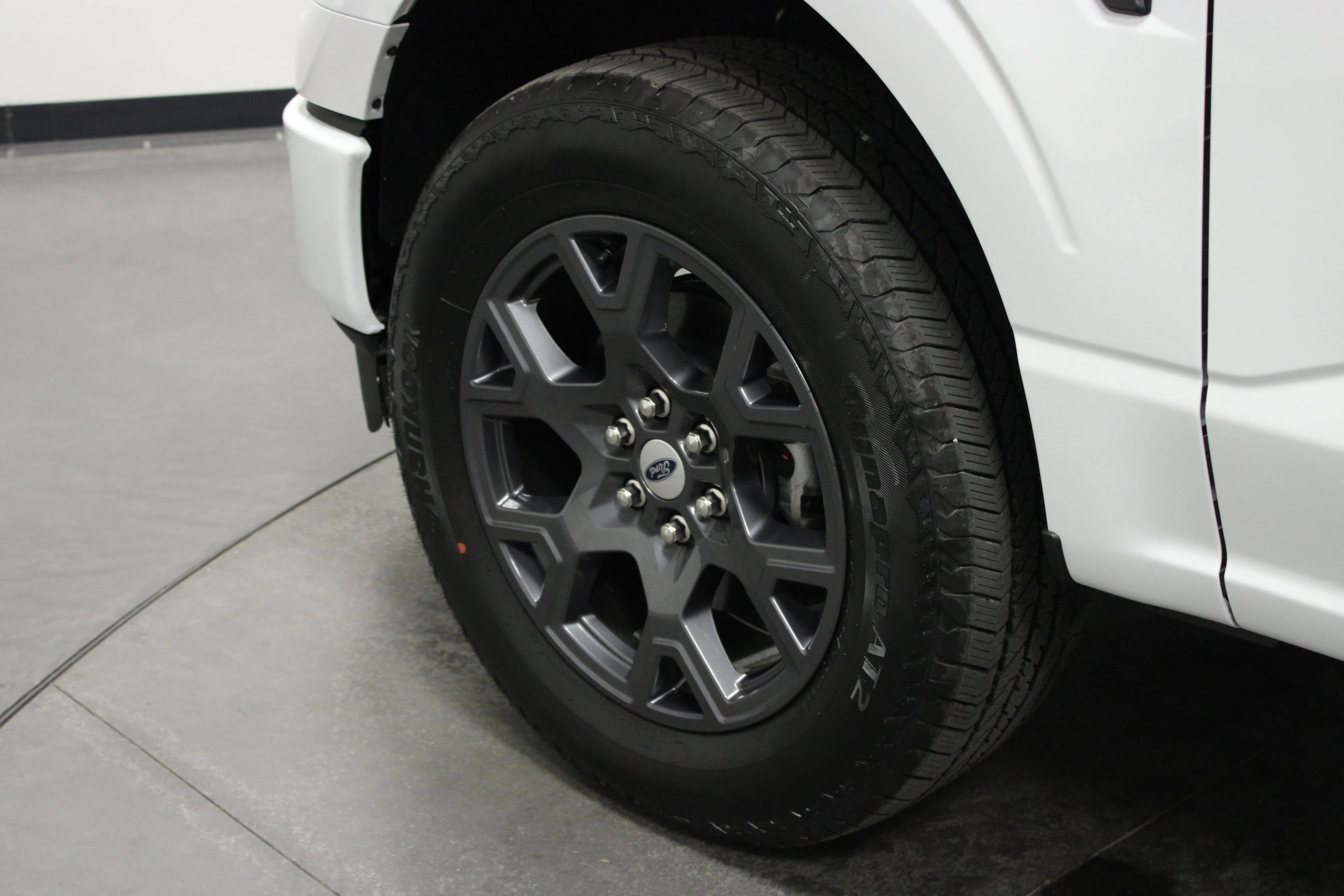 New 2026 Oxford White Ford STX image 10