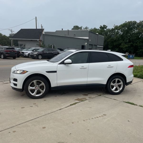 Used 2018 Jaguar F-PACE Premium with VIN SADCJ2EV2JA240208 for sale in Crown Point, IN