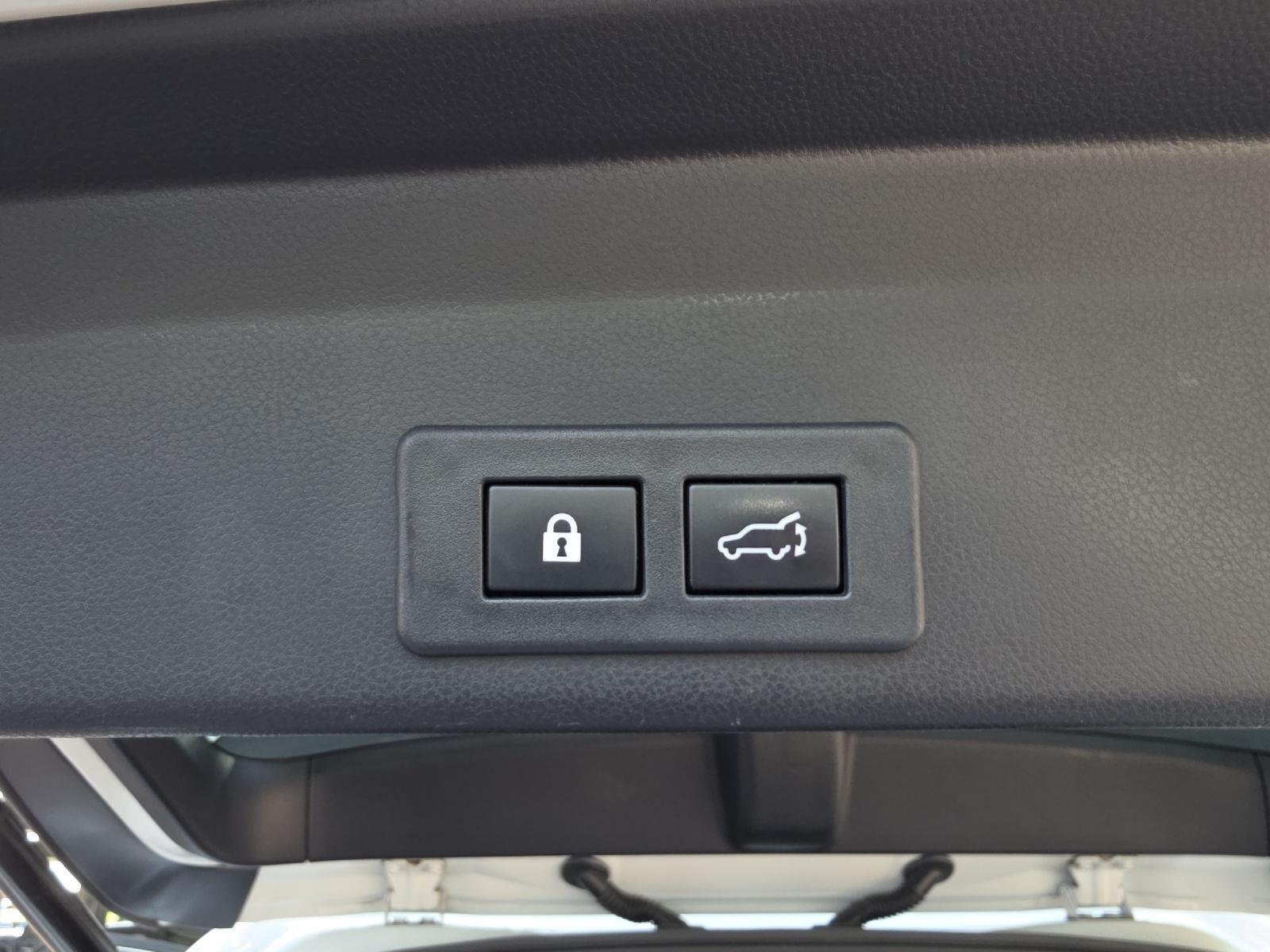 Used 2022 Crystal White Pearl Subaru Touring image 51
