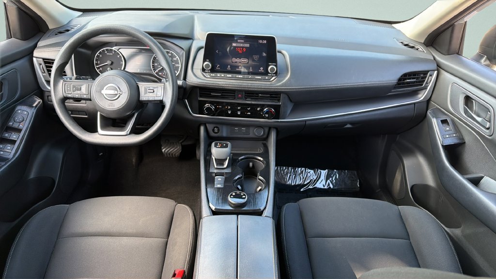 Used 2024 Silver Nissan S image 14