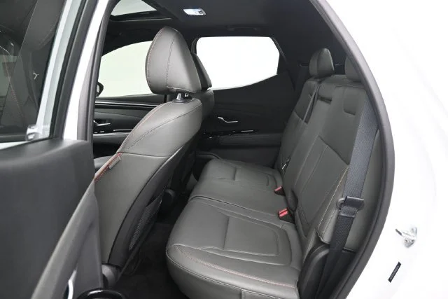 Used 2022 Ice White Hyundai Limited image 23