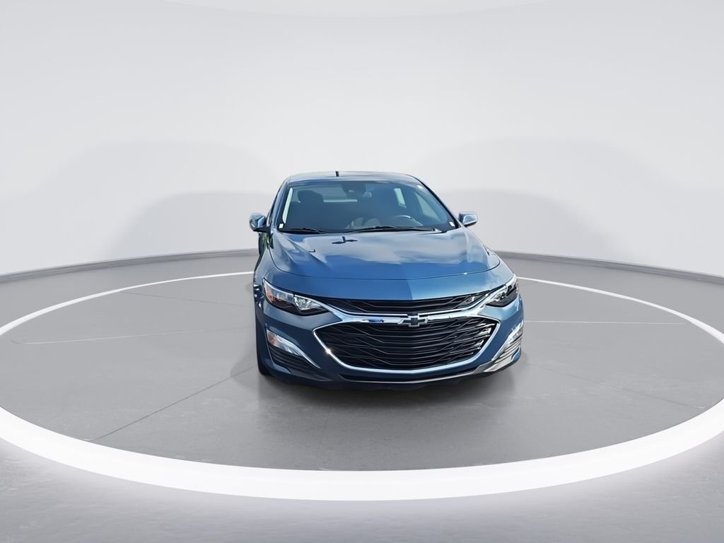 Used 2024 Blue Chevrolet RS image 3