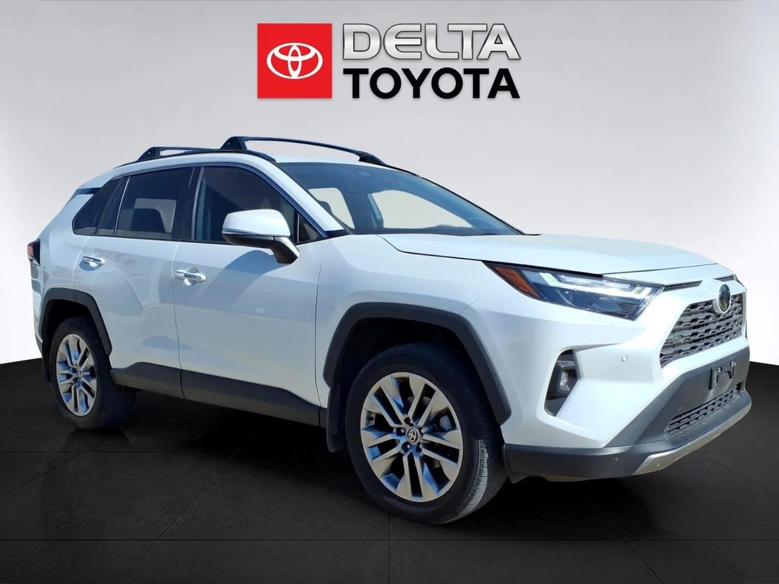 Used 2023 Wind Chill Pearl Toyota Limited image 7