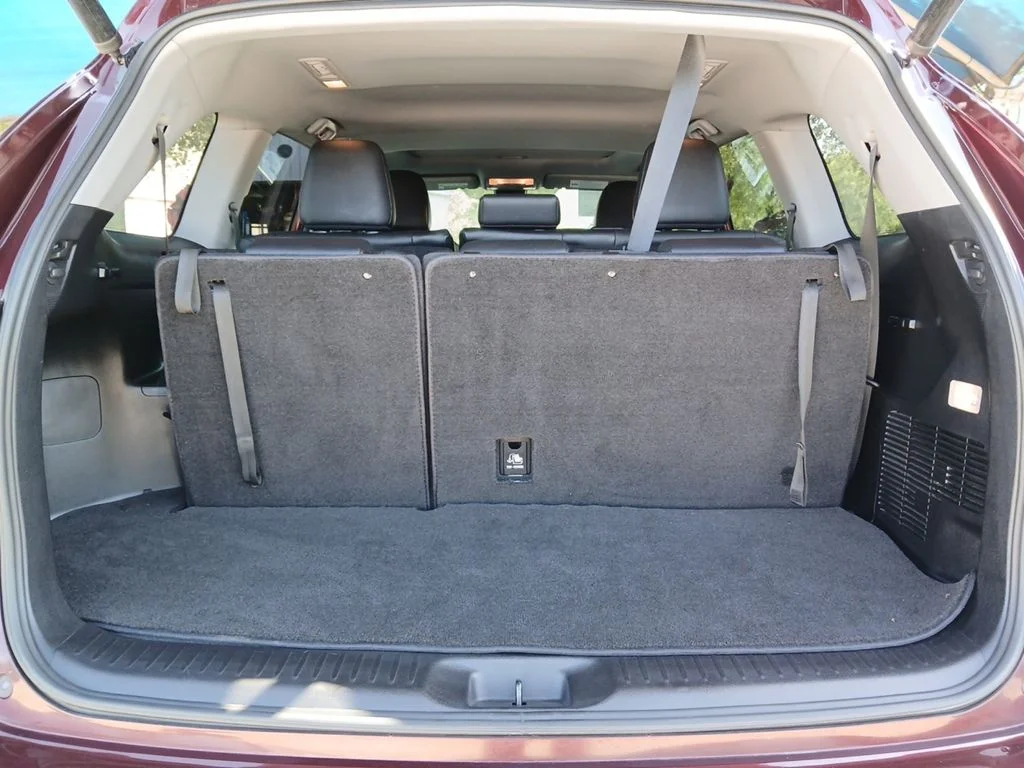 Used 2019 Red Toyota XLE image 19