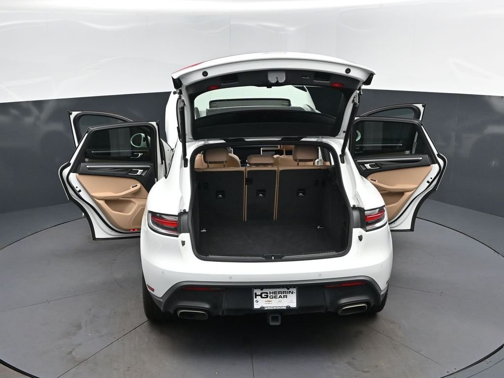 Used 2024 White Porsche Base image 48