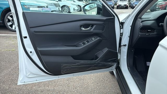 New 2026 Platinum White Pearl Honda SE image 9