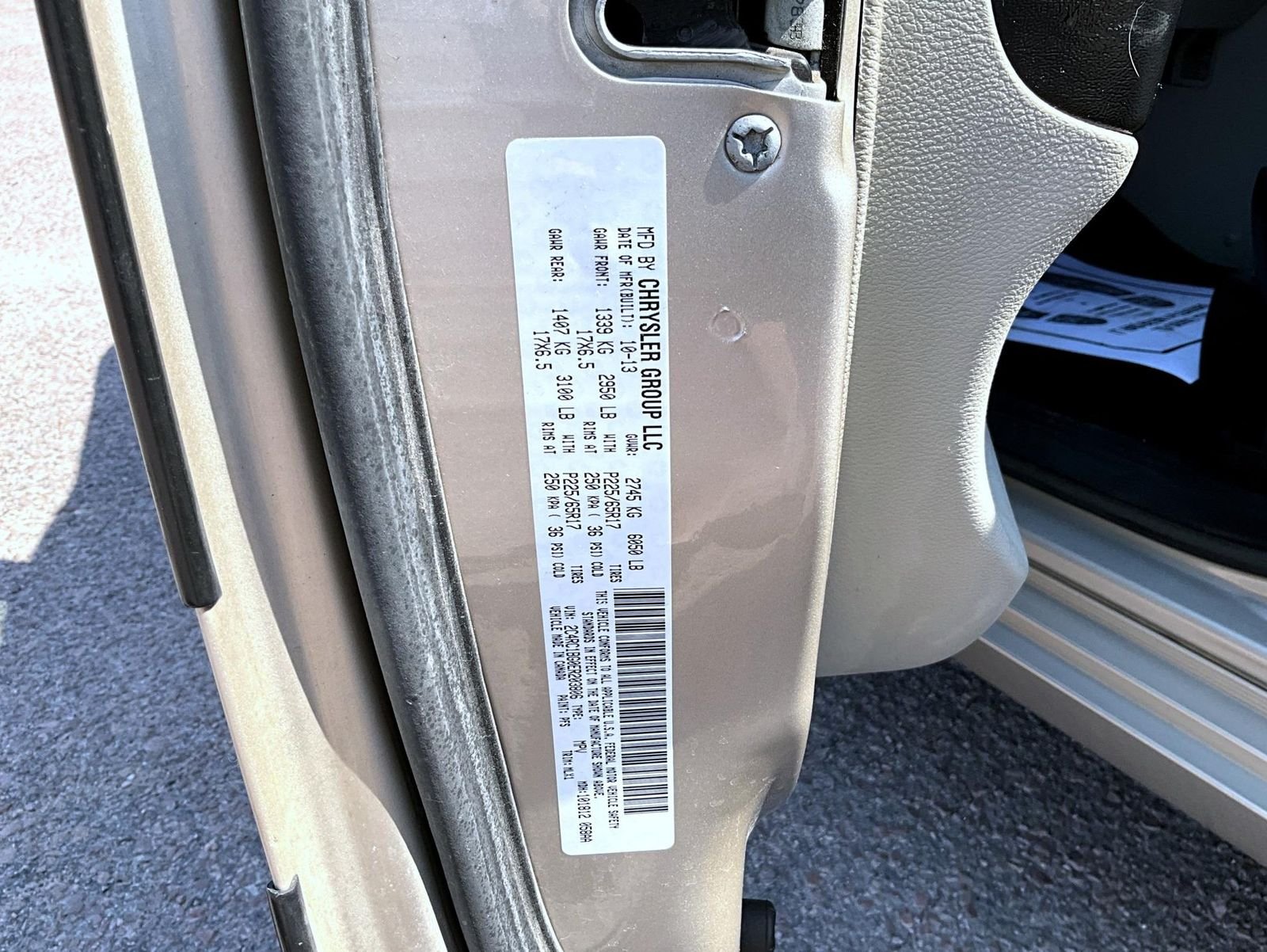 Used 2014 Beige Chrysler Touring image 25