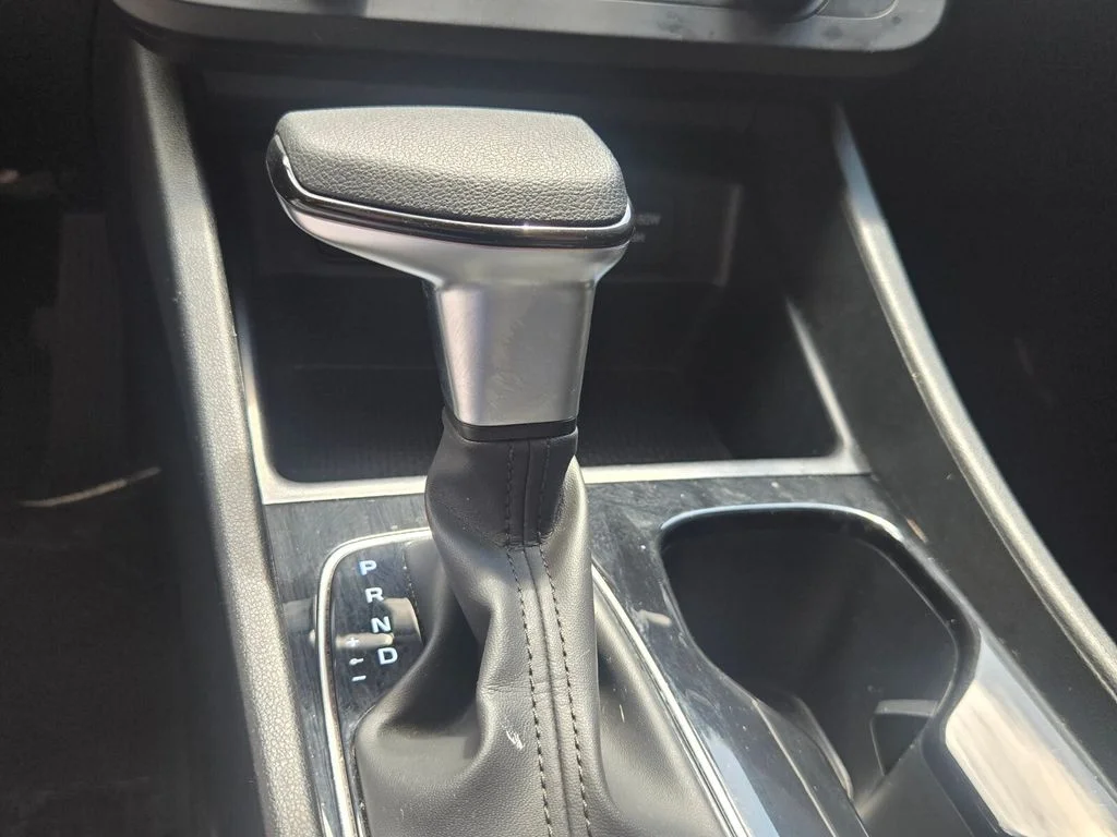 Used 2026 Silver Hyundai SE image 18