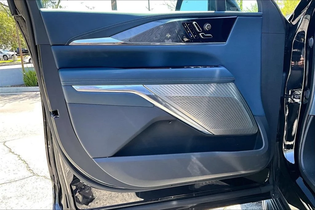 2026 Cadillac Escalade IQ Premium Sport - Photo 11