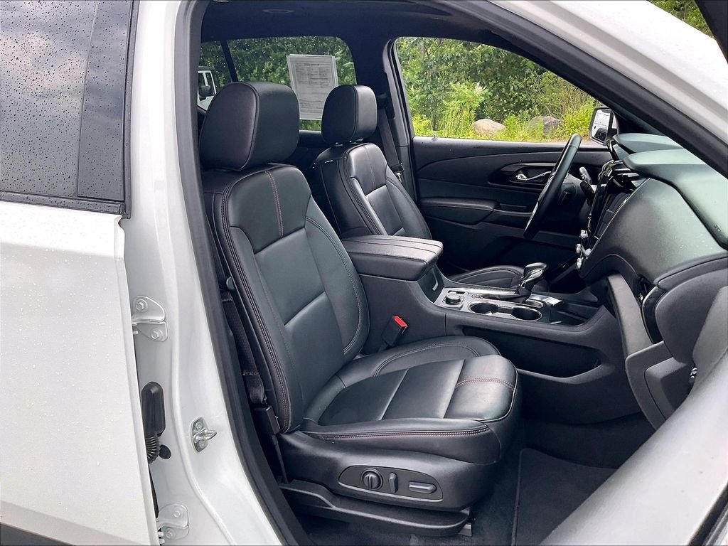 Used 2023 Summit White Chevrolet RS image 10