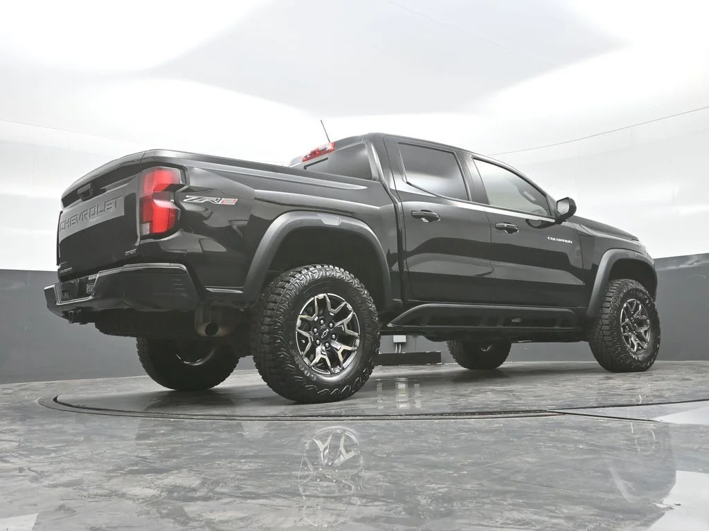 Used 2026 Black Chevrolet ZR2 image 22