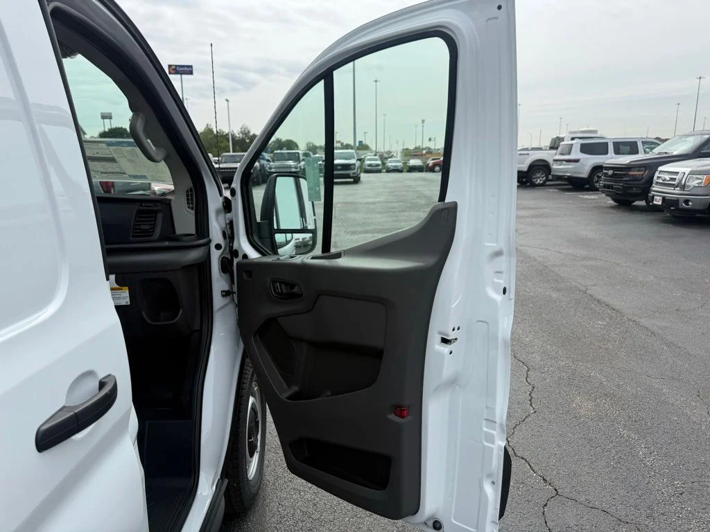 New 2026 Oxford White Ford Cargo Van image 54