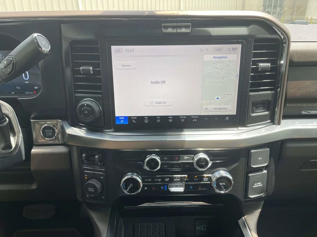 New 2026 Star White Metallic Tri-Coat Ford F-350® King Ranch® image 22