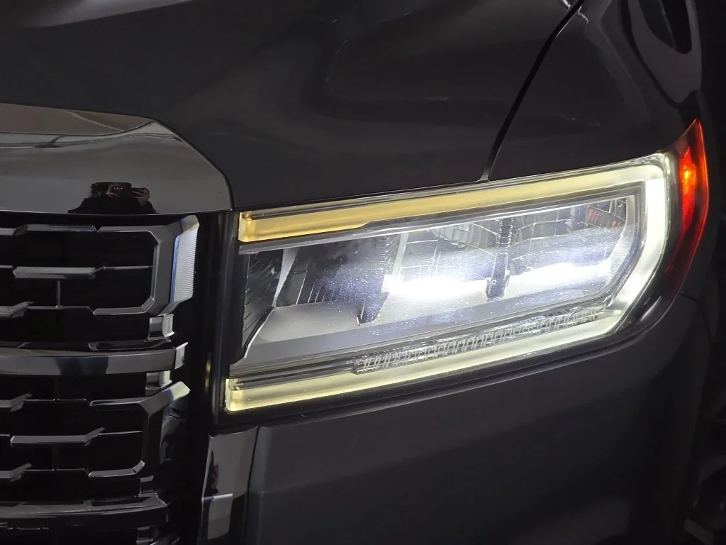 Used 2021 Gray GMC Denali image 32