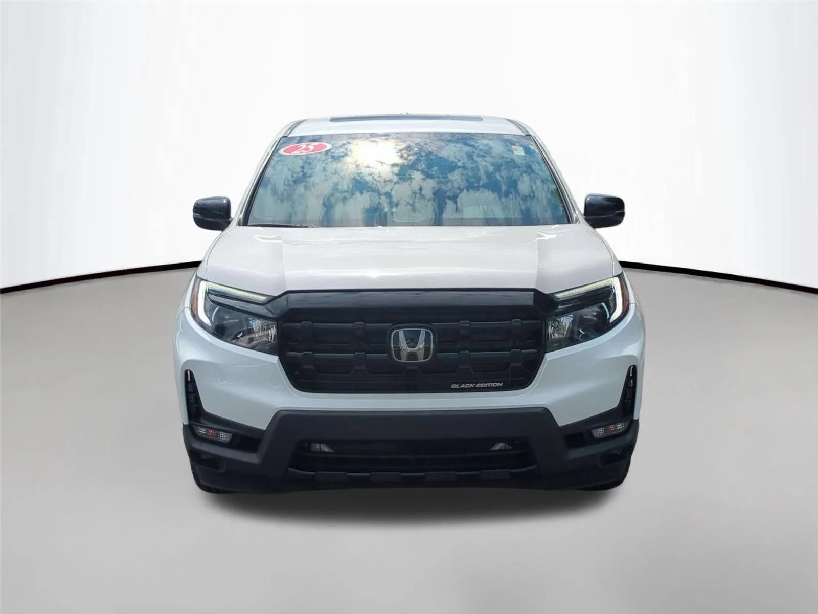 Used 2025 Platinum White Pearl Honda Black Edition image 8
