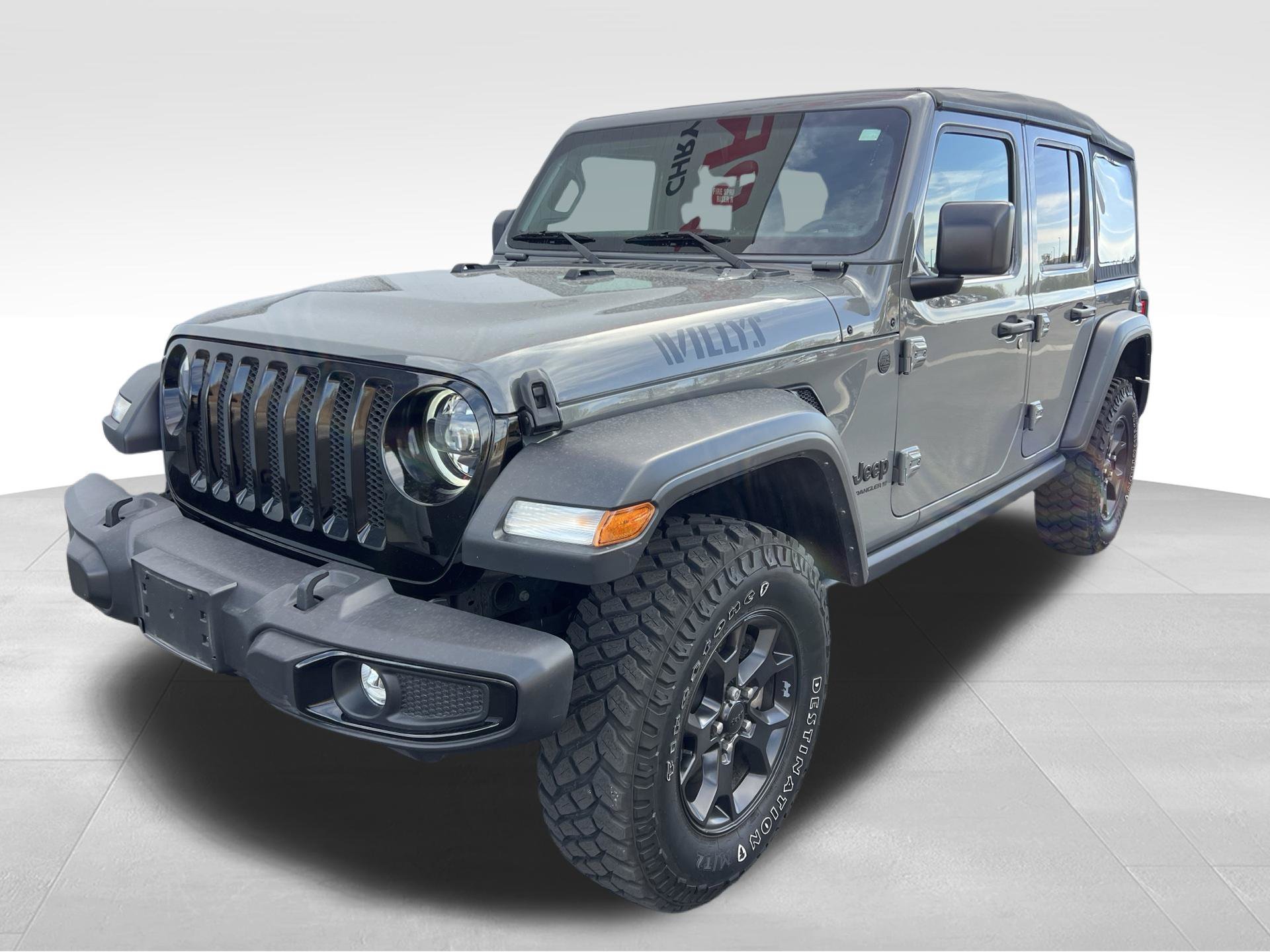 Used 2023 Gray Jeep Sport image 9