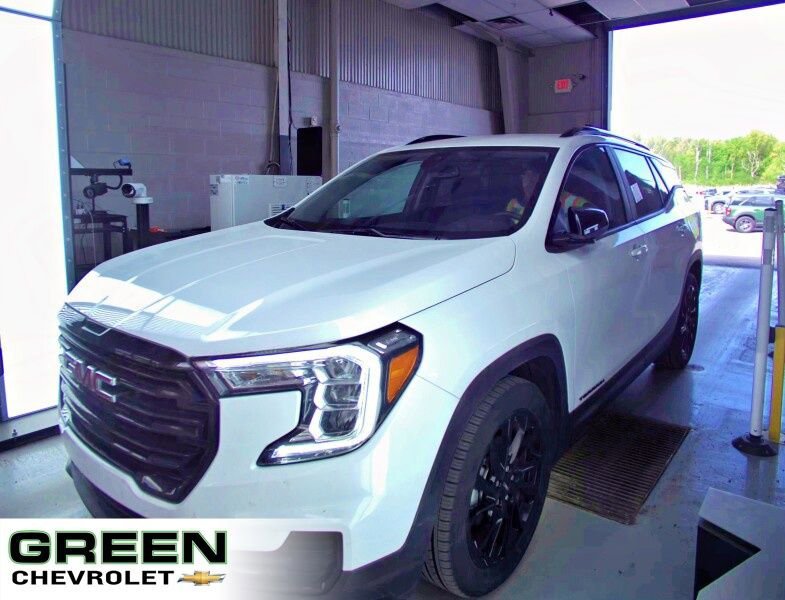2024 GMC Terrain SLE FWD's photo