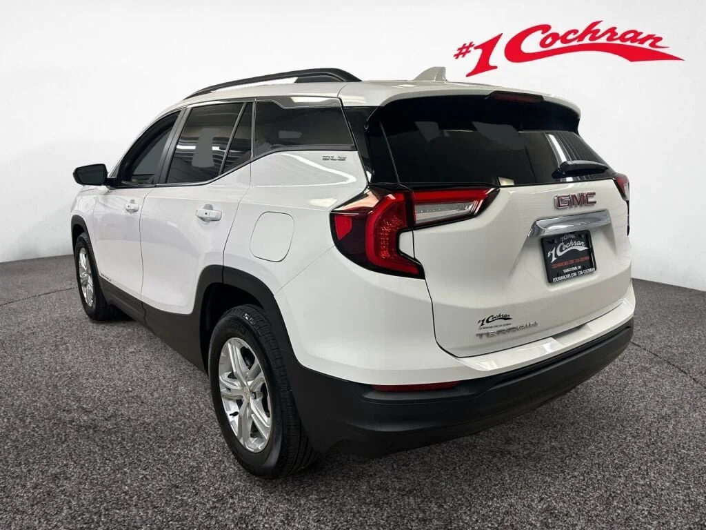 Used 2023 Summit White GMC SLE image 22