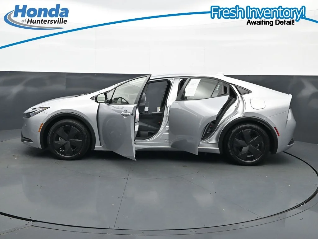 Used 2025 Cutting Edge Toyota LE image 42