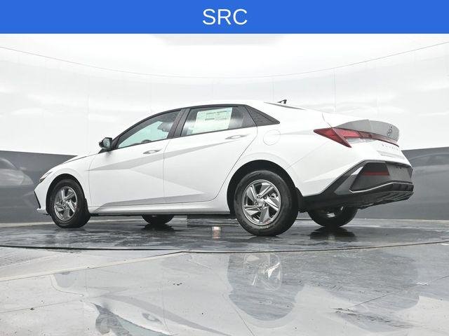 New 2026 White Hyundai SE image 19