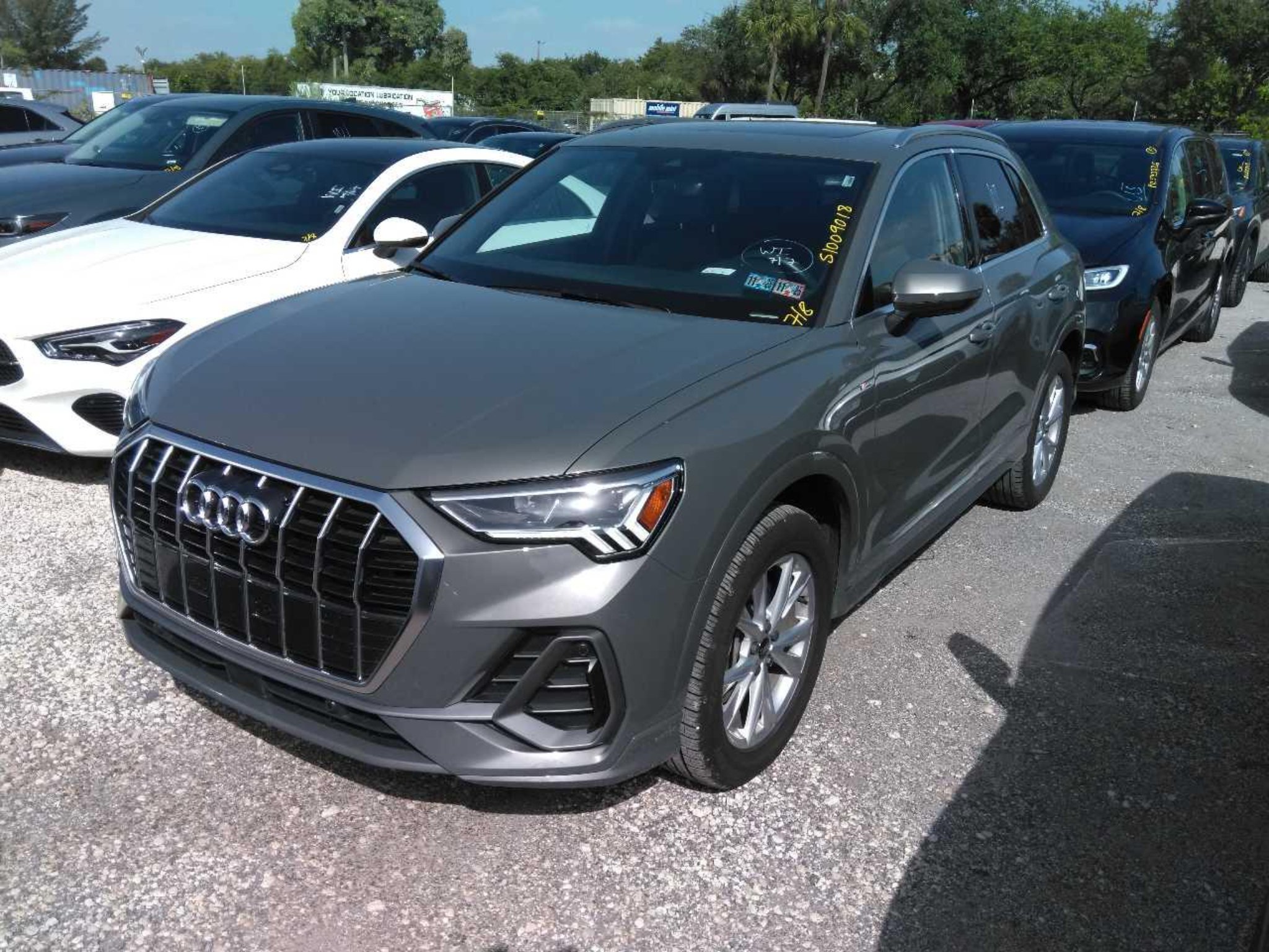 Used 2025 Green Audi S line Premium image 12