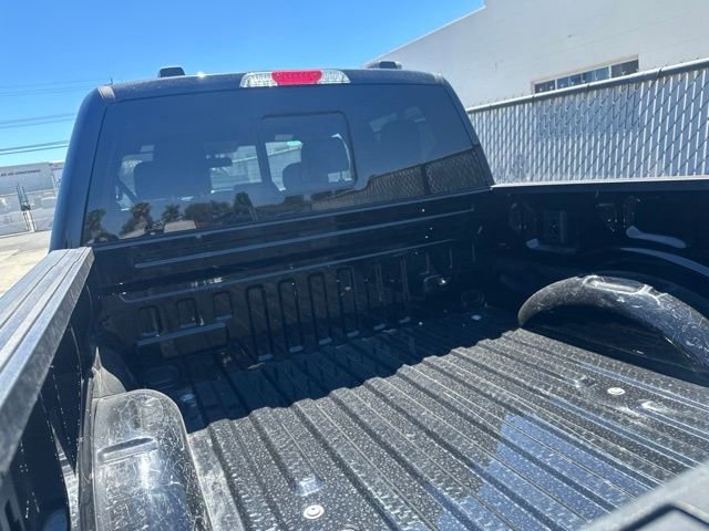 Used 2023 Black Ford XLT image 9