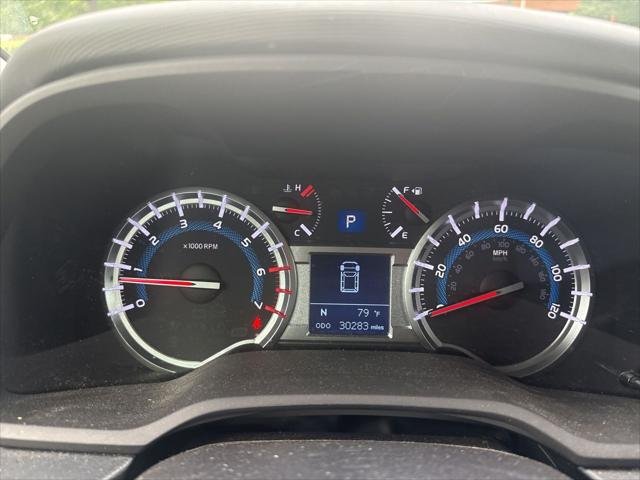 Certified Used 2019 CLASSIC SILVER MET Toyota Limited image 8