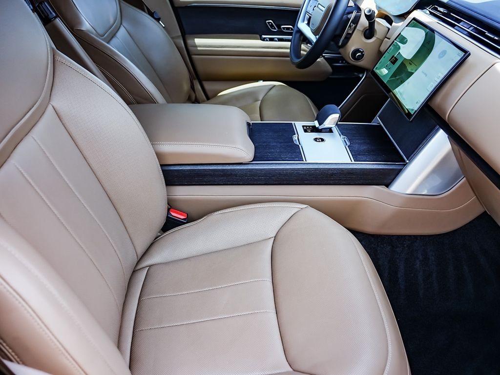 Used 2025 Gray Land Rover SE image 26