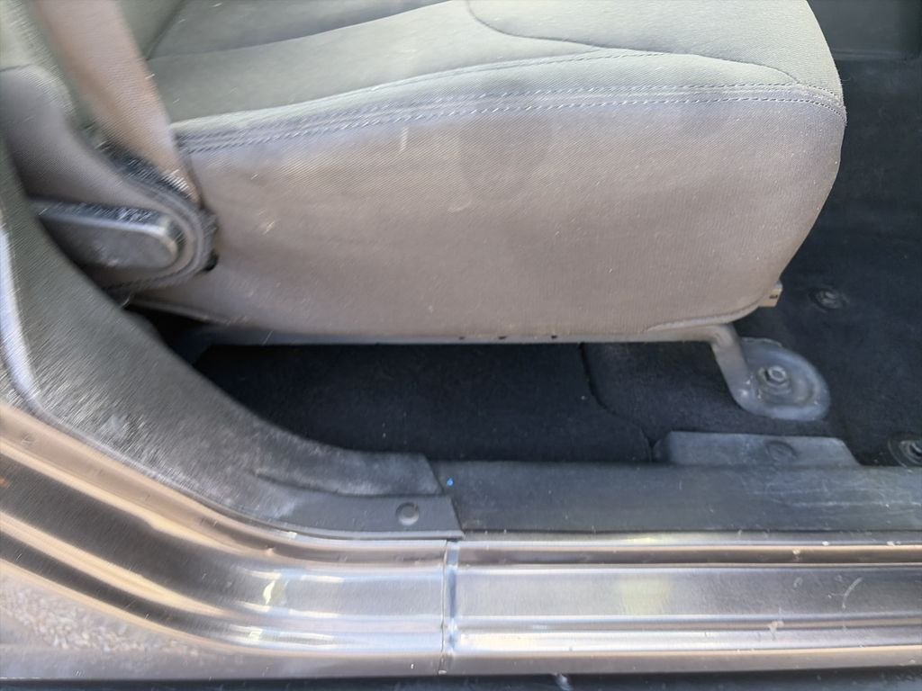 Used 2018 Gray Jeep Unlimited Sport image 31
