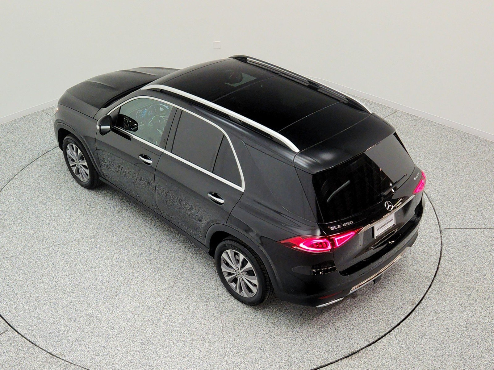 Used 2023 Black Mercedes-Benz GLE 450 4MATIC® SUV image 29