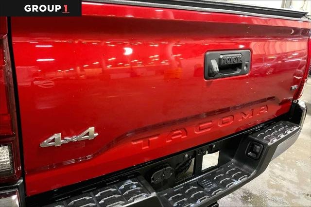 Certified Used 2021 BARCELONA RED MET. Toyota  image 31