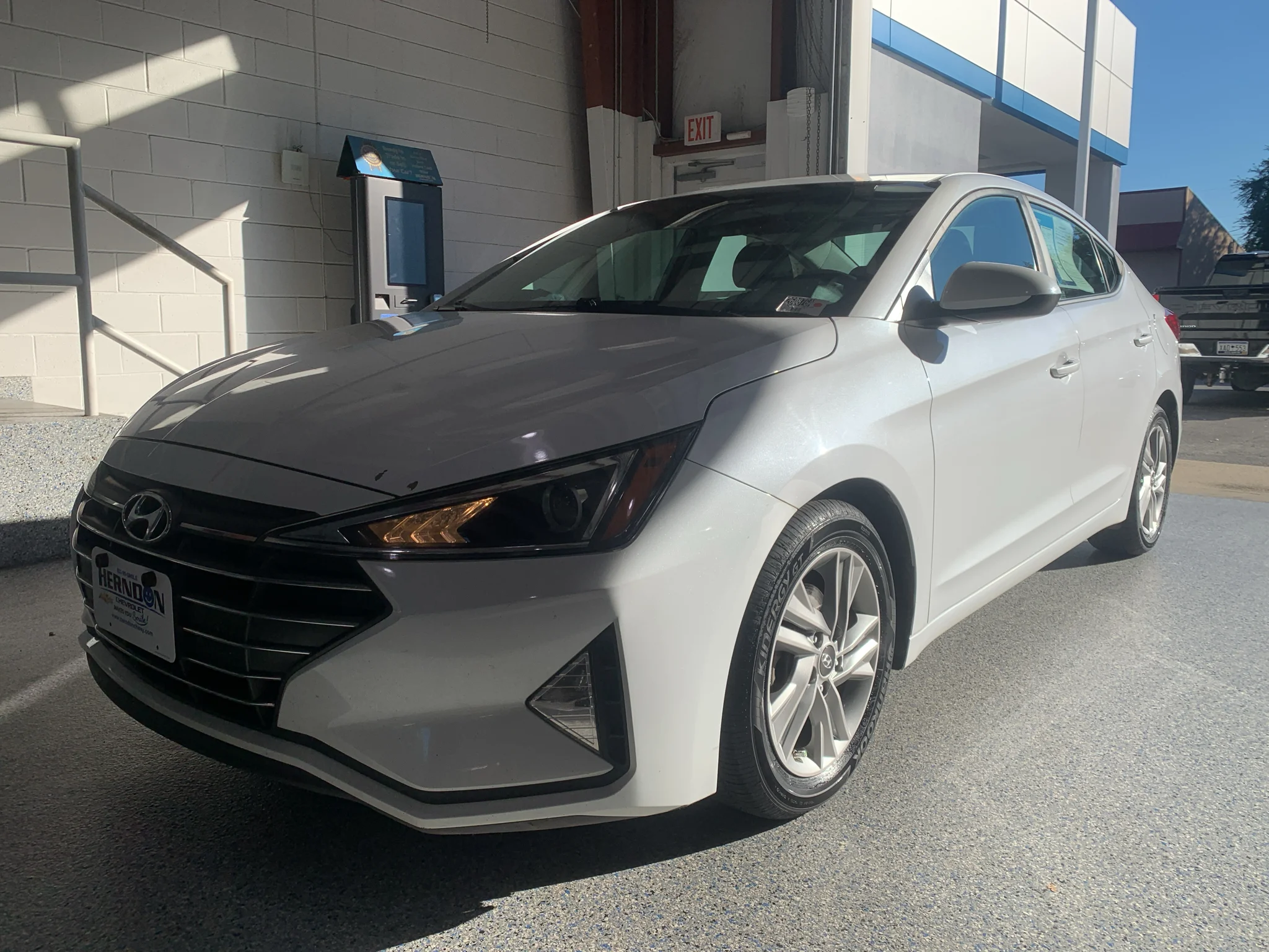 Used 2020  Hyundai SEL image 4