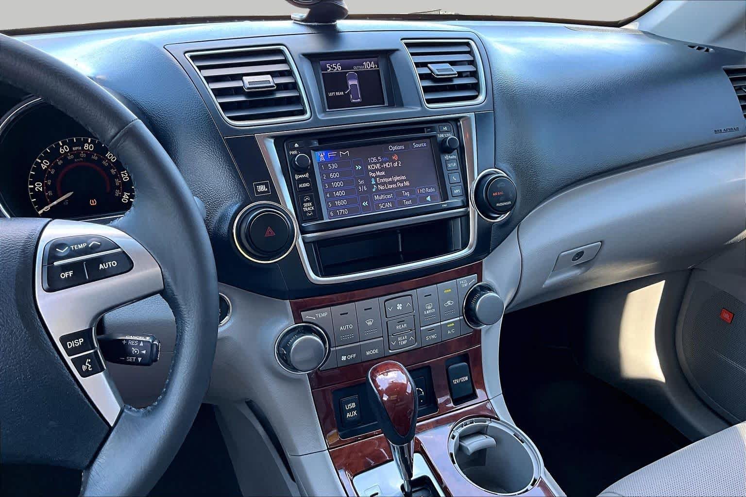 Used 2013 Classic Silver Metallic Toyota Limited image 6