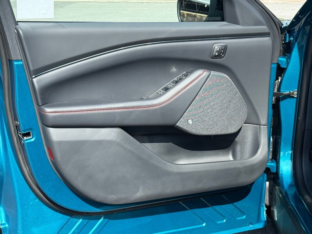 New 2026 Adriatic Blue Metallic Ford Premium image 13