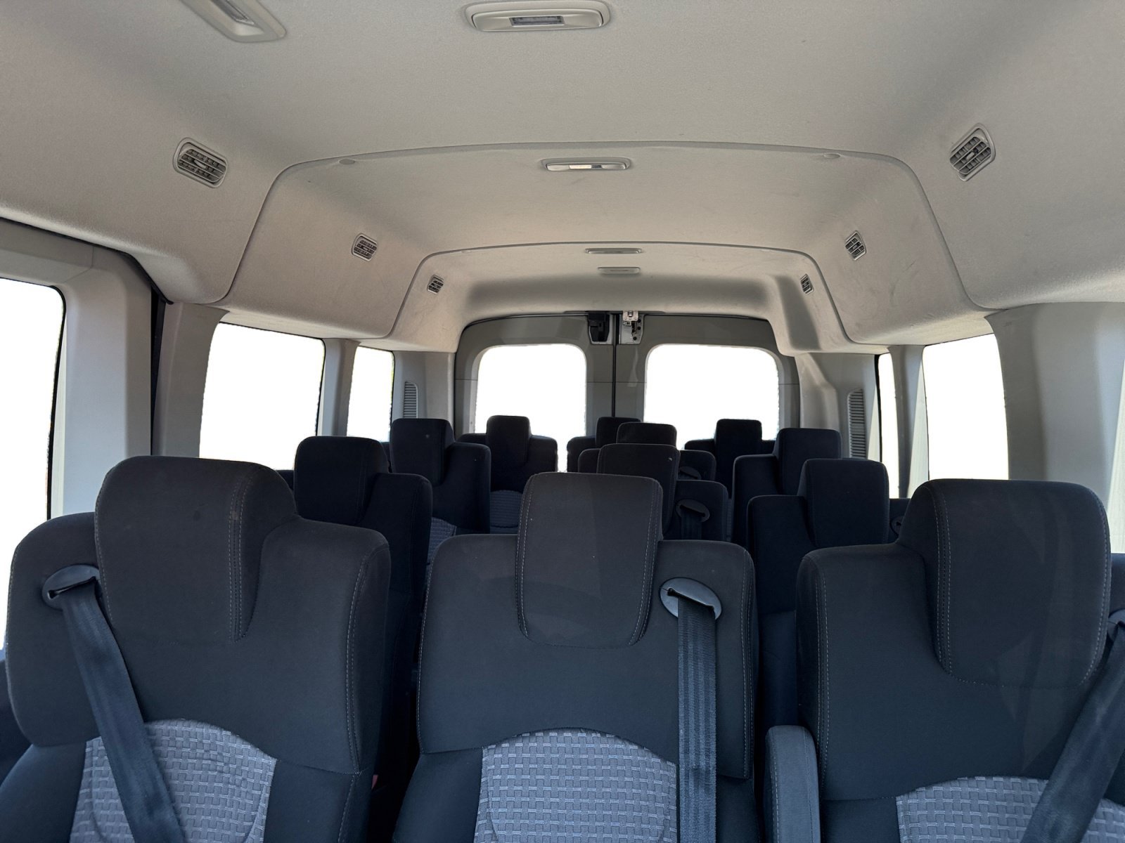 Used 2023 Oxford White Ford XLT image 16