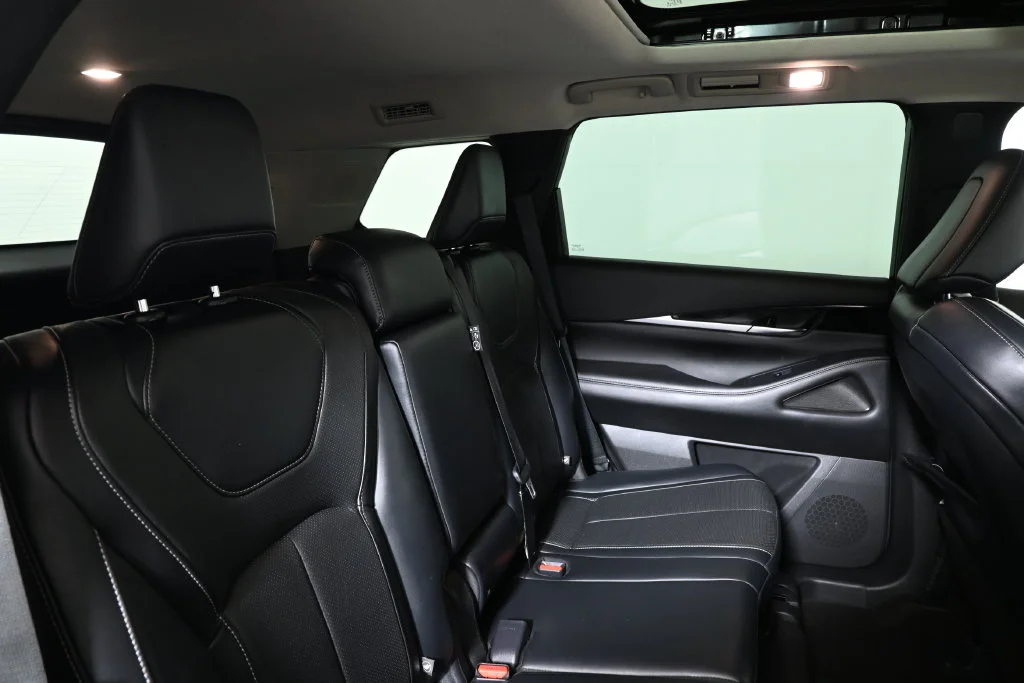 Certified Used 2023 Black INFINITI PURE image 31