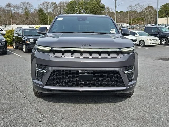 New 2026 Baltic-Gray Metallic Clear-Coat Exterior Paint Jeep Limited image 2