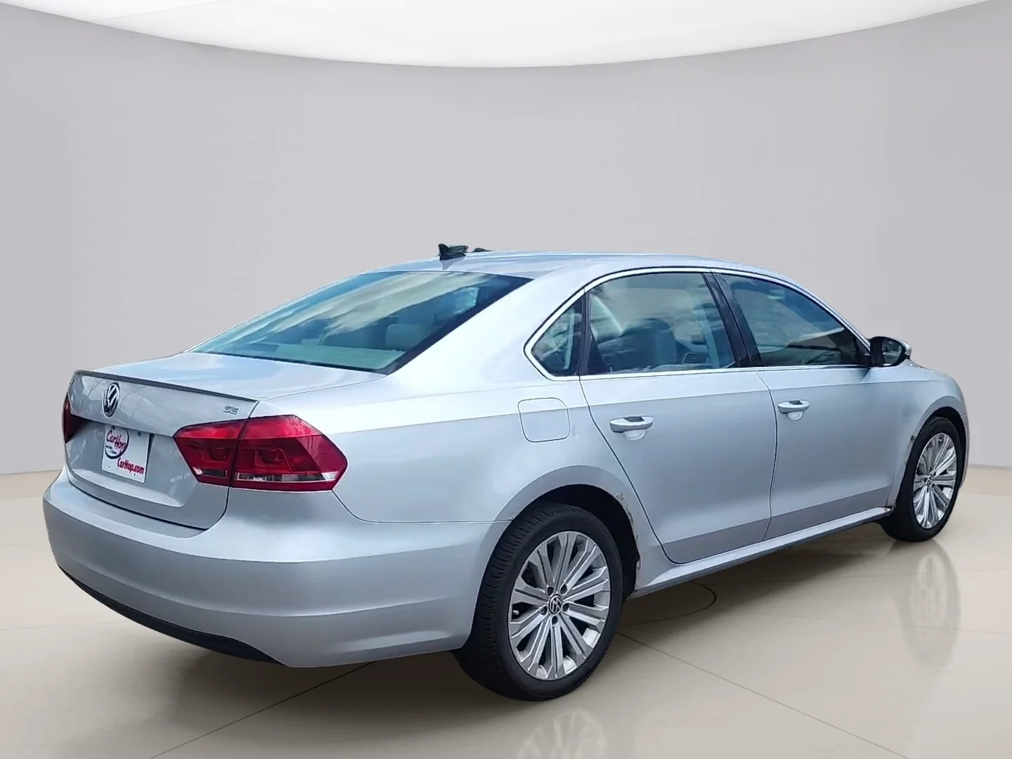 Used 2012 Silver Volkswagen SE image 5