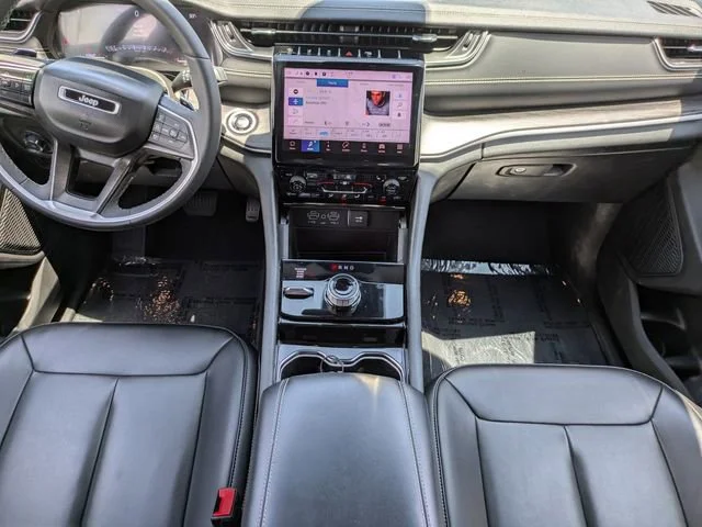 Used 2023 Gray Jeep Limited image 18