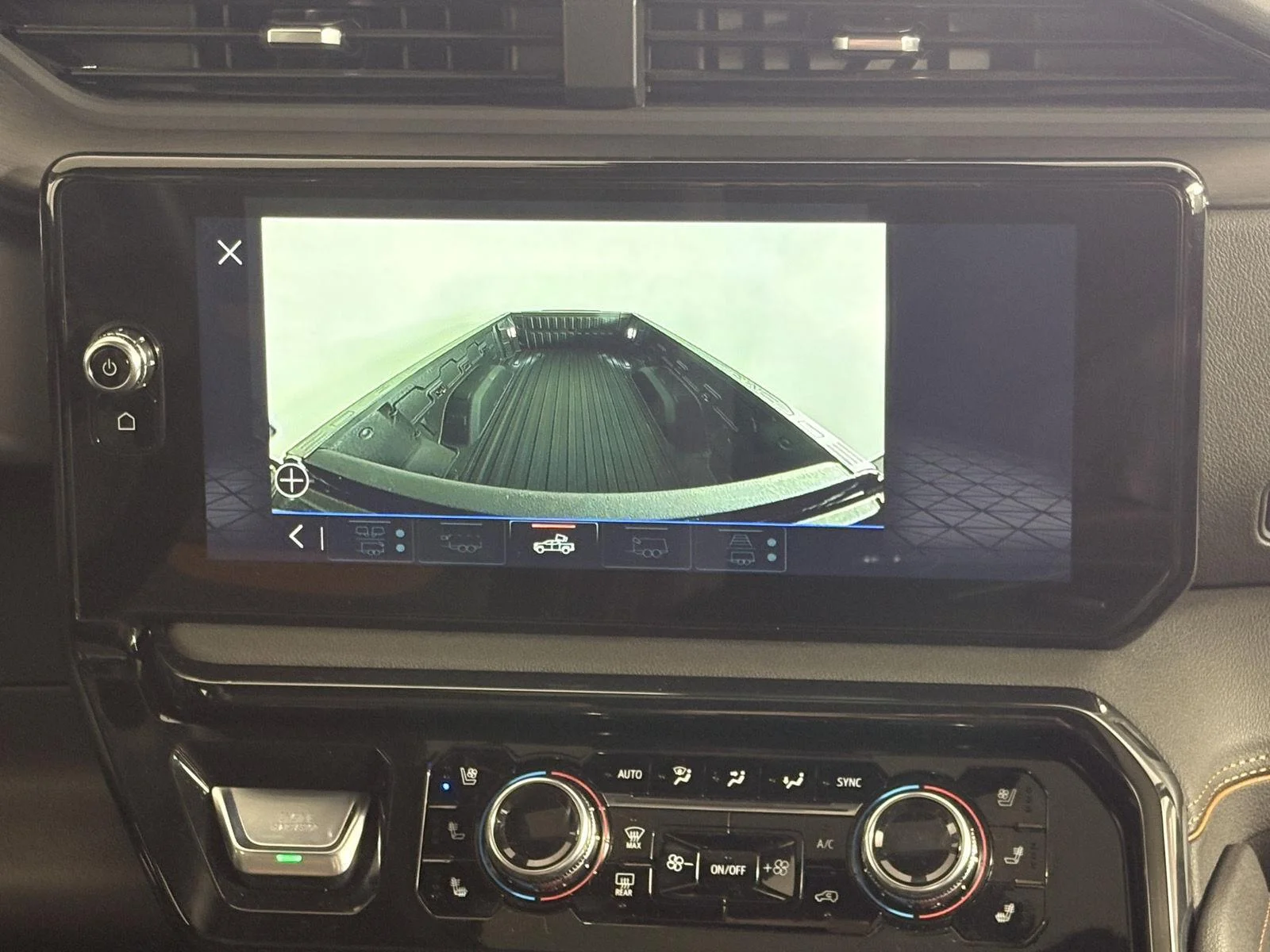 Used 2026 Onyx Black GMC AT4 image 50