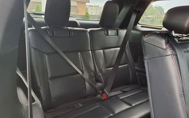 Used 2025 Gray Ford ST-Line image 19